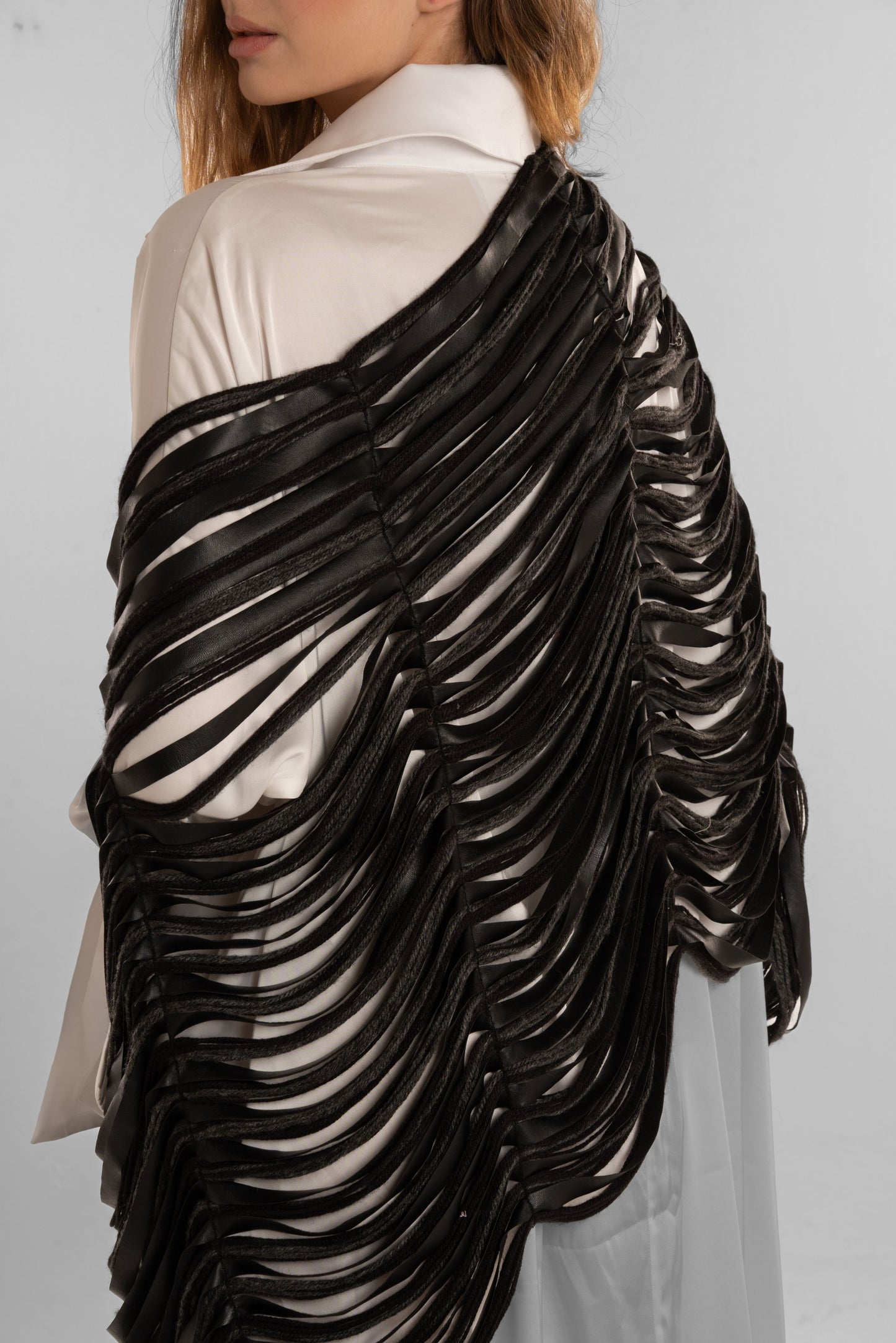 Elegant black scarf