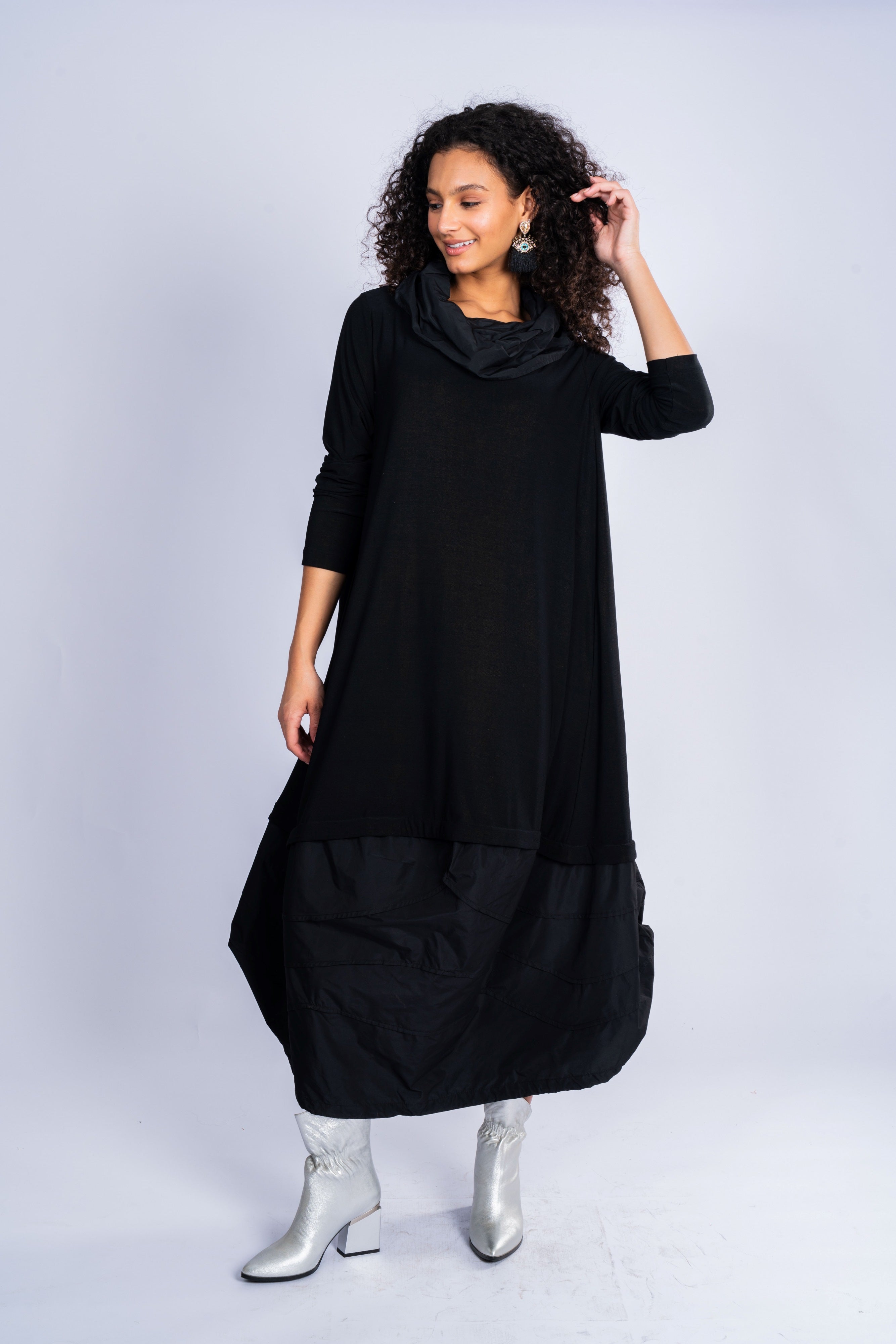 ASYMMETRICAL BLACK DRESS – Mazoura