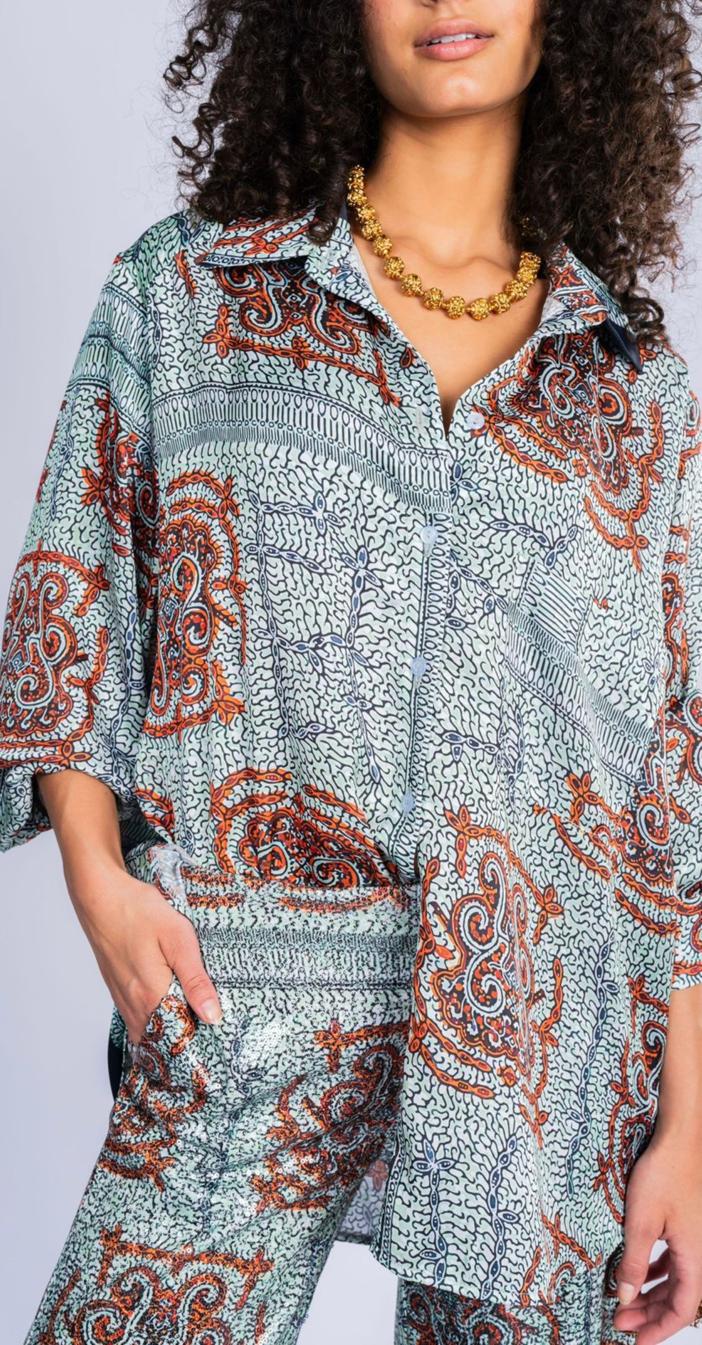 MIXED COLORS SATIN TOP