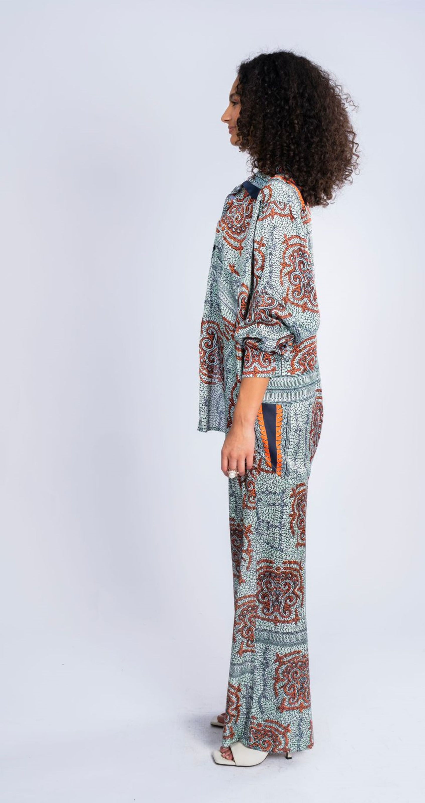 MIXED COLORS SATIN PANTS