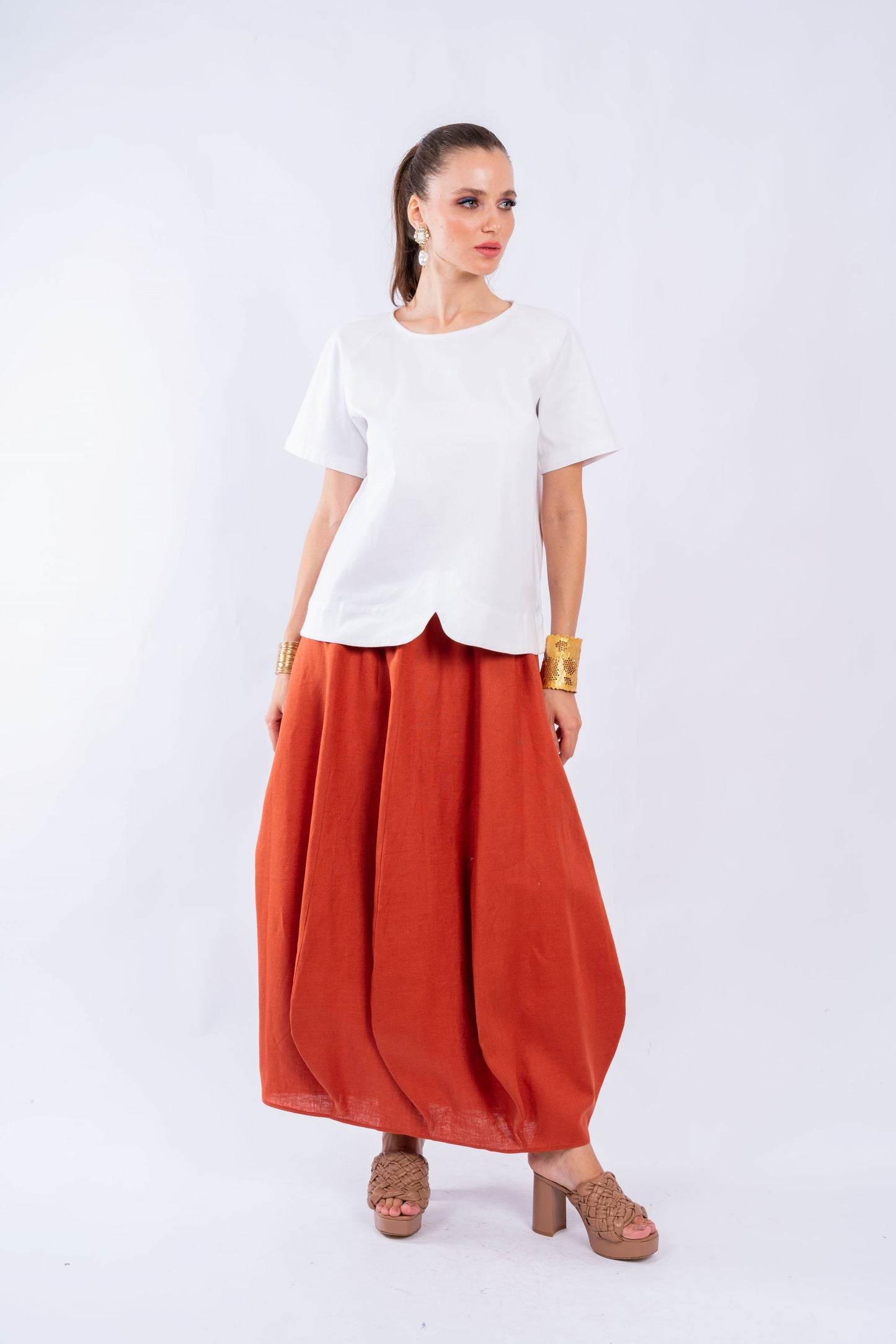 VOLUMINOUS MIDI SKIRT