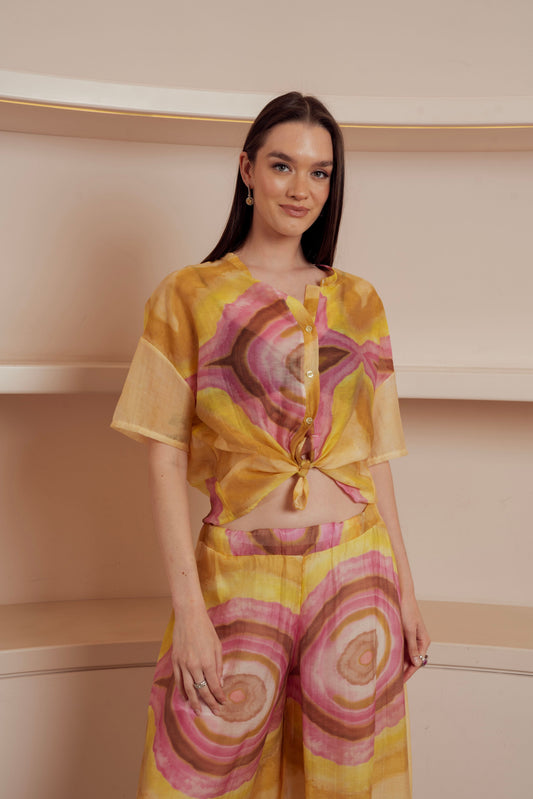 short-sleeved blouse with a tie-front detail
