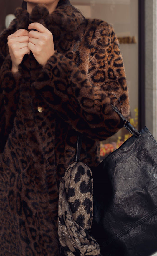 LEATHER SHOULDER BAG