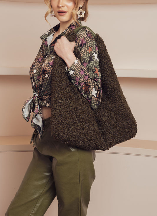OLIVE FRINGED BUCKET BAG